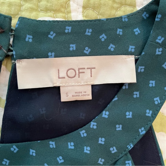 Loft Blouse Sleeveless Double Button Halter Neck Small Blue and Green - EUC - Picture 2 of 7